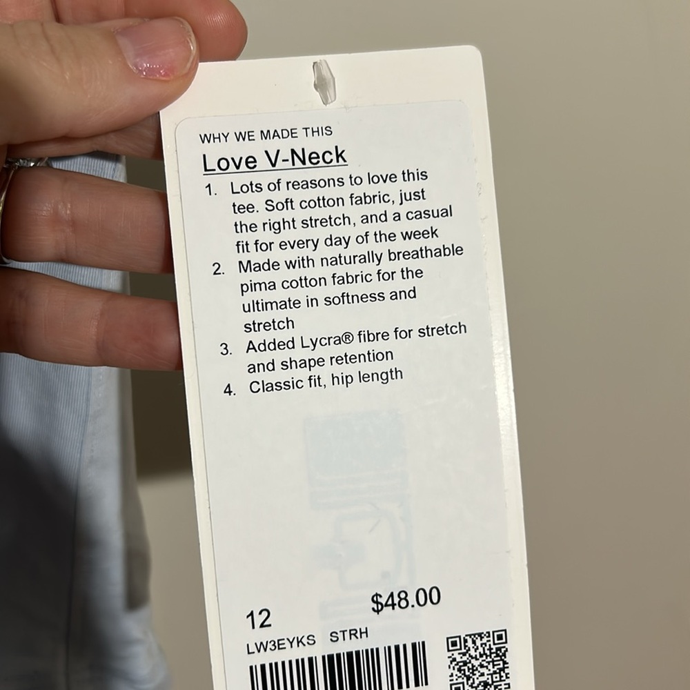 Lululemon Love V neck - Picture 2 of 2